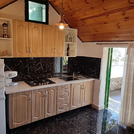 House Galisnjak With Jacuzzi Feriehus Bol
