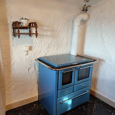 House Galisnjak With Jacuzzi Bol